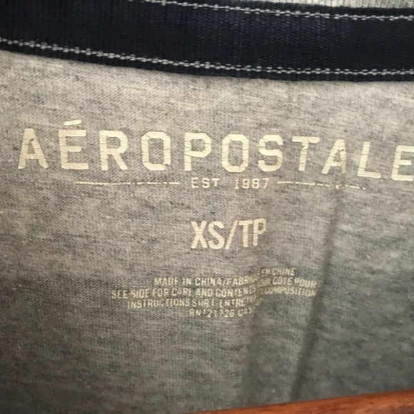 Aeropostale Men’s Tee Navy/gray Longsleeve Scoop neck Striped Varsity XS - Picture 2 of 4